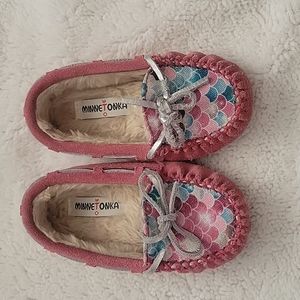 Minnetonka slippers